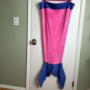 Blankie Tails mermaid step in blanket